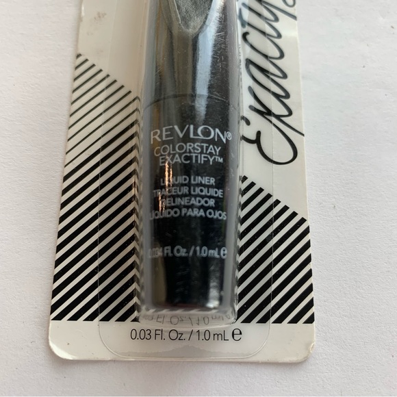 Revlon Liquid Liner 101 Intense Black wears up to 24 hour. Exactify Whee… - Picture 2 of 5